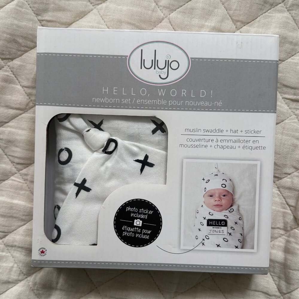 Lulujo Hello World Newborn Hat and Swaddle Blanket Set, Hugs & Kisses, NWT